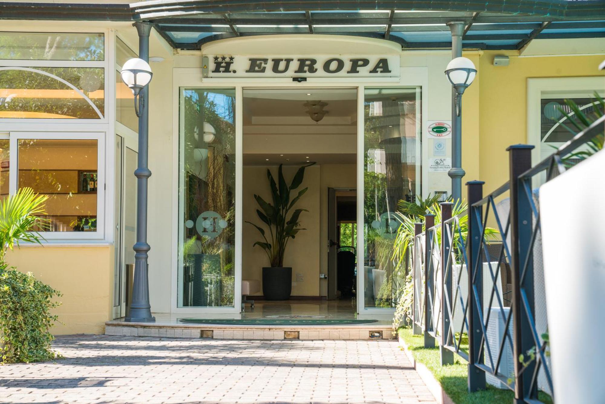 Hotel Europa Мілано-Маріттіма Екстер'єр фото